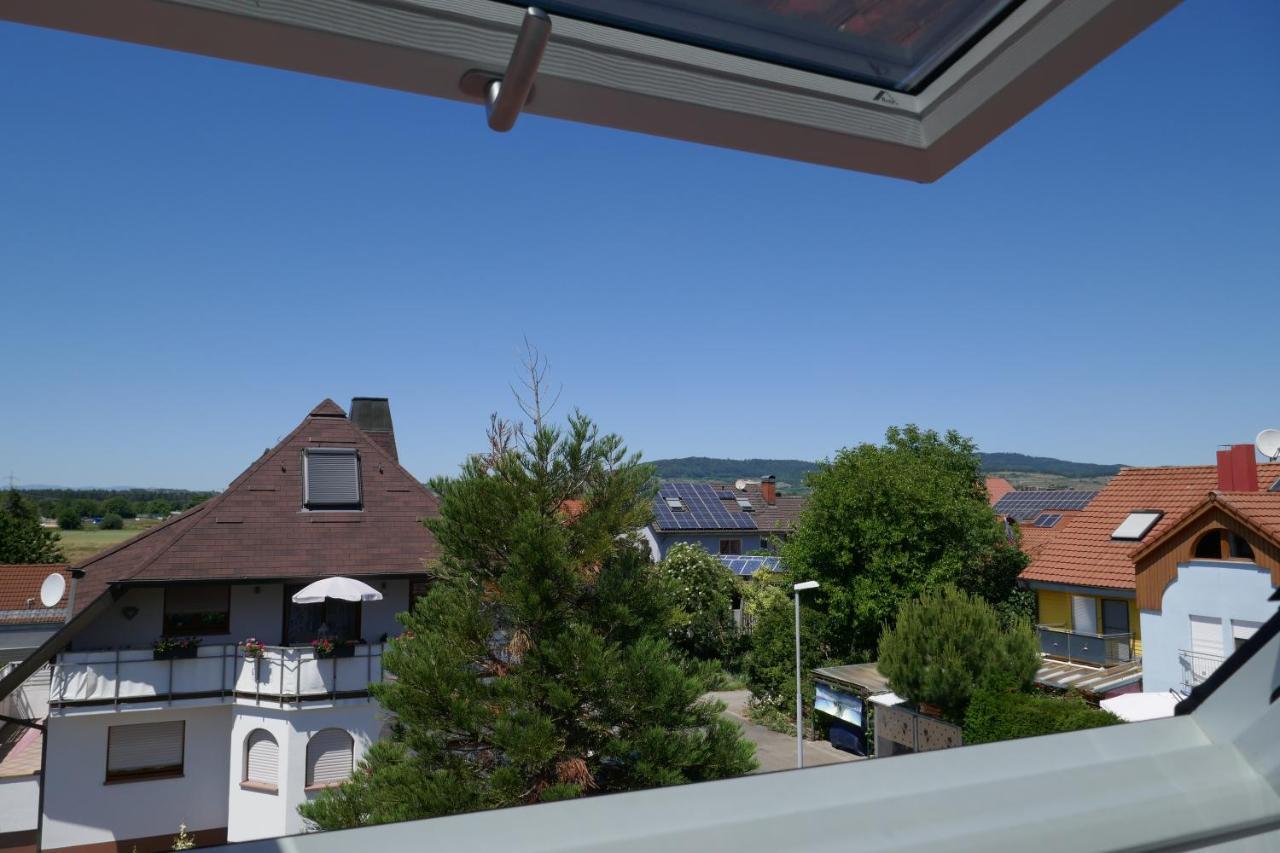 Moderne 2 Zi - Fewo Weinbergliebe Am Tuniberg Zwischen Freiburg Und Frankreich Merdingen Exterior photo